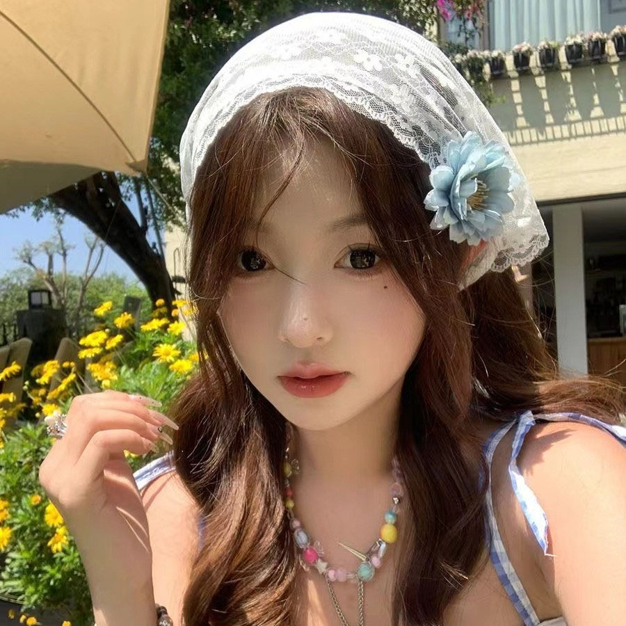 1PC Triangle Lace Scarf White  - огляд і ціна Travel Accessories Aesthetic